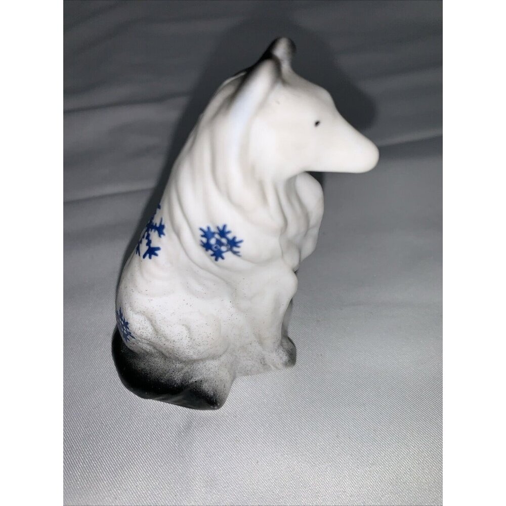 Moser Collie Dog White & Black Blue Snowflakes 1980's-1990's